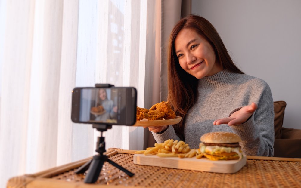 Peran influencer makanan dalam tren kuliner