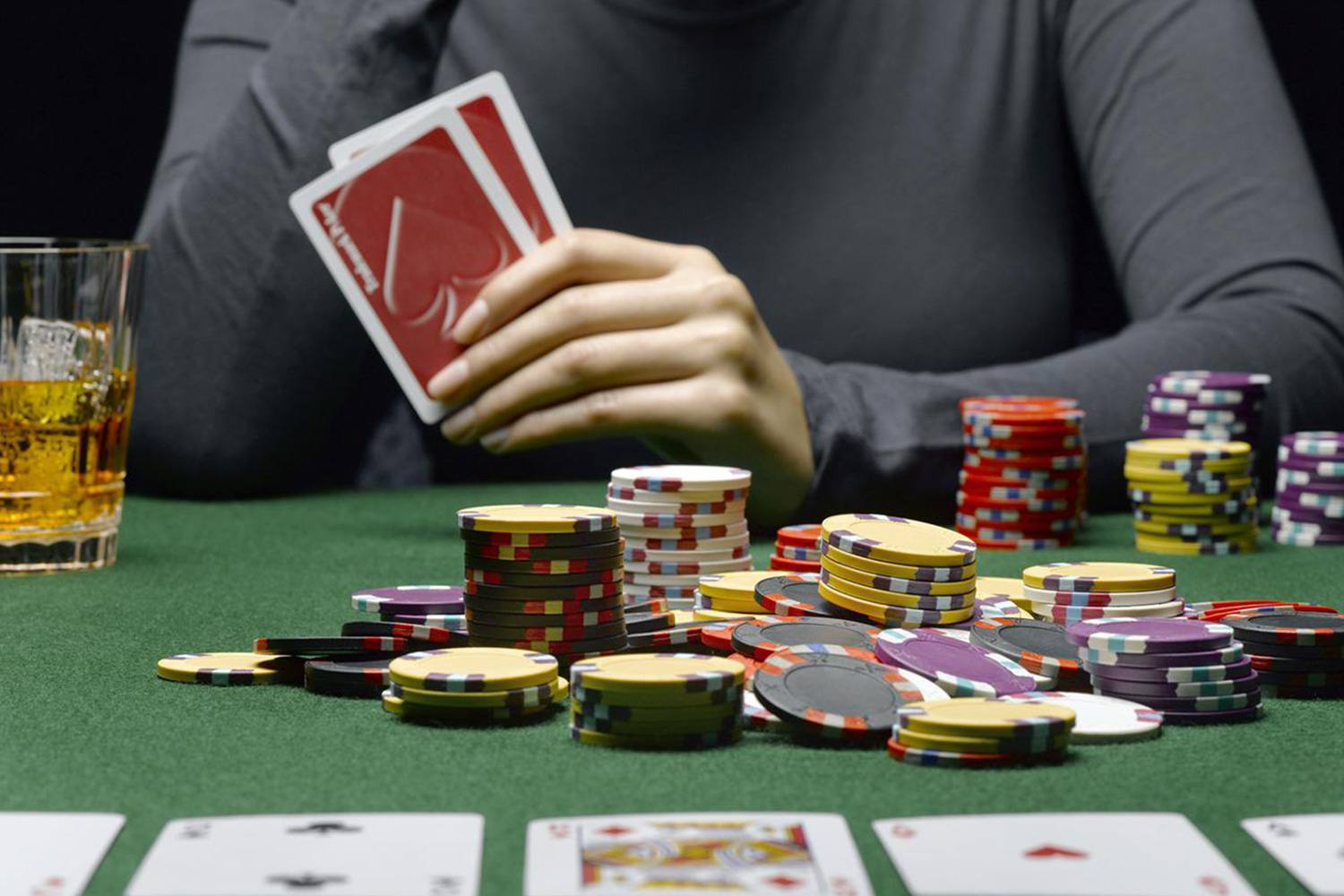 Cara bermain poker live di kasino